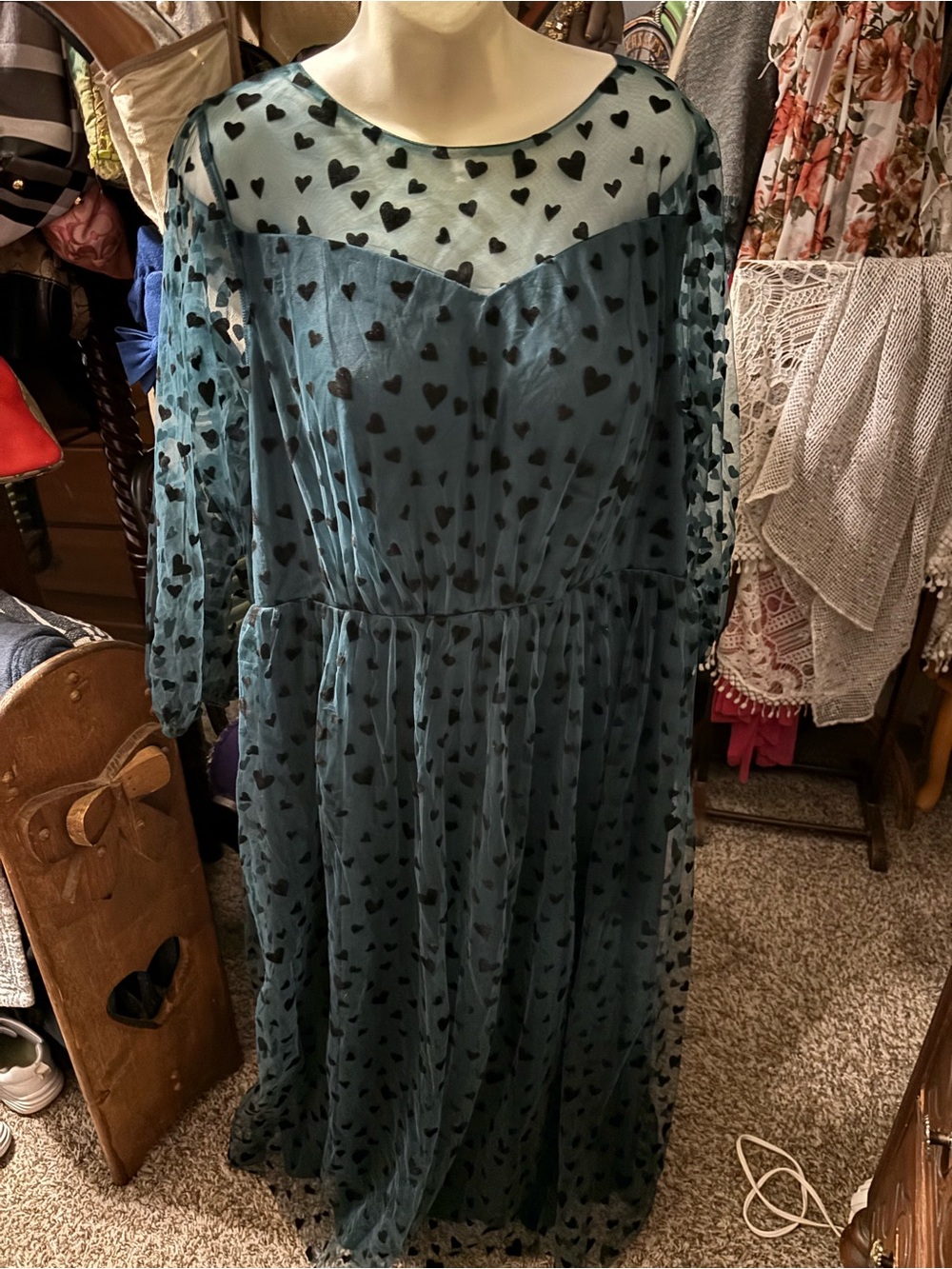 SHEIN Curve Heart Pattern Mesh Overlay Dress, 2XL